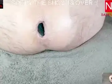 Chaturbate Live Sex Cam of br_munch