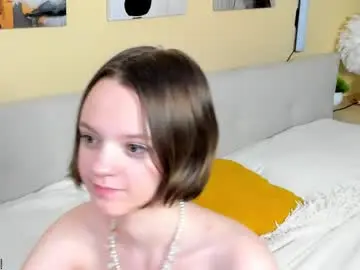 Chaturbate Live Sex Cam of lindaa_bell