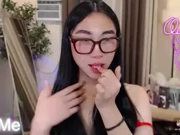 Chaturbate Live Sex Cam of shanami_doll24