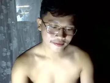 Chaturbate Live Sex of exotichugecock