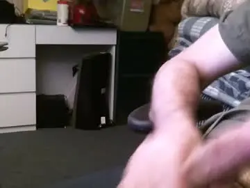 Chaturbate Live Sex Cam of wrangleat0r