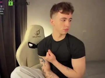 Chaturbate Sex Chat of adampolerno