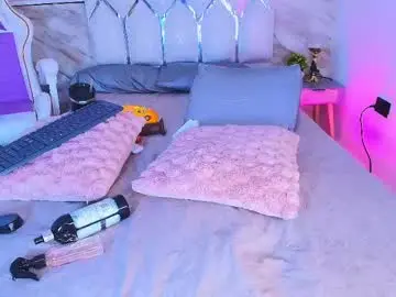 Chaturbate Live Sex Cam of colett_hall