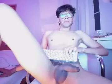Chaturbate Best live sex cam show of troyeros