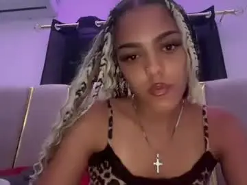 Chaturbate Live Porn of vickyyyx