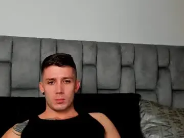 Chaturbate Live Porn of marks_saenz