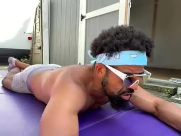 Chaturbate Live Sex Cam of drizzys_room