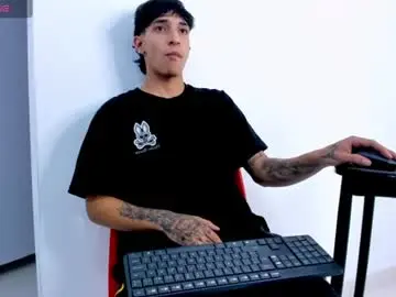 Chaturbate Best live sex cam show of kroywave