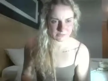 Chaturbate Private Sex Chat of sexy_british_girl_and_boy