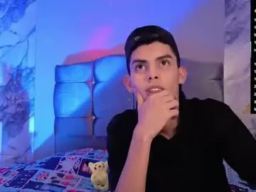 Chaturbate Nude Webcam of sky_jules