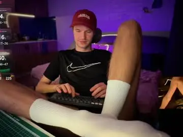 Chaturbate Adult Video Chat of leonnextdoor