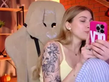 Chaturbate Live Sex Cam of elliecutes