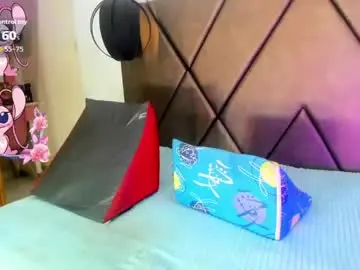 Chaturbate Private Sex Chat of penelopeguzman__