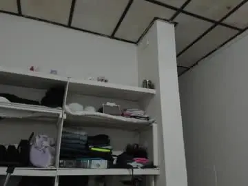 Chaturbate Adult Webcams of kira_stormm58