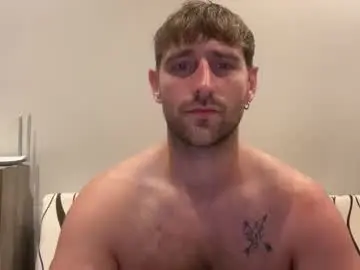 Chaturbate Live Sex Cam of lukegunn22
