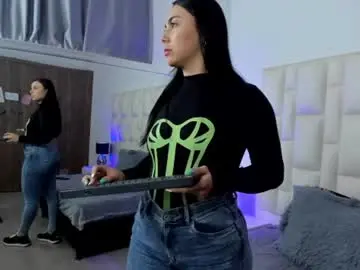 Chaturbate Live Sex Cam of ariana_rouse_