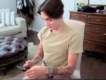 Chaturbate Nude Webcam of str8whiteboy21