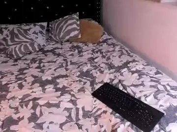 Chaturbate Sex Cam of valerie_luxe_