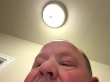 Chaturbate Live Sex of icanmakeyousquirt69