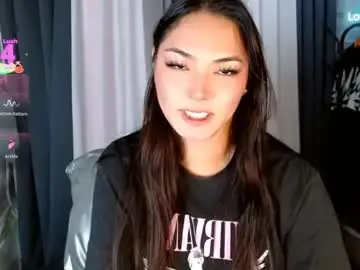 Chaturbate Live Sex Cam of violetasha