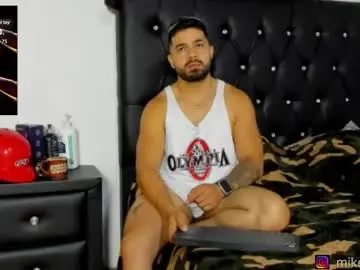 Chaturbate Live Sex of mikeblaree