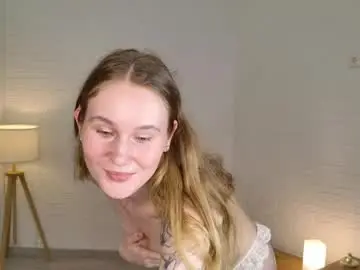 Chaturbate Free Porn Cam of sia_sky
