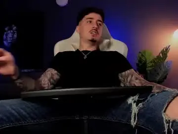 Chaturbate Live Sex Cam of matt_thestud