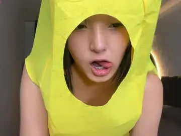Chaturbate Live Sex Cam of minnie_joy_