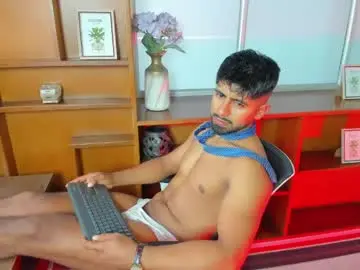 Chaturbate Live Sex Cam of noahbrooks1