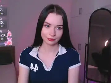 Chaturbate Live Sex Cam of tina_charm
