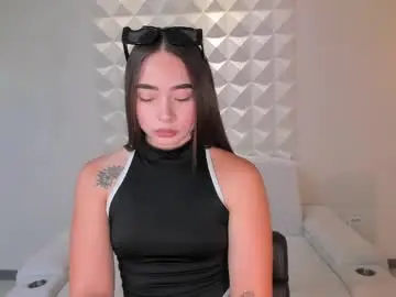 Chaturbate Live Sex Cam of alinakravitz_