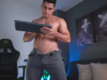 Chaturbate Watch Live Sex Cams of kevin_montoya1