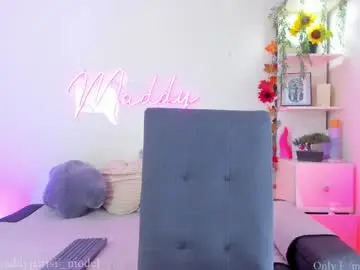 Chaturbate Live Porn of maddy_parisi