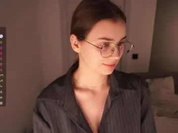 Chaturbate Nude Webcam of cherlymerrithew