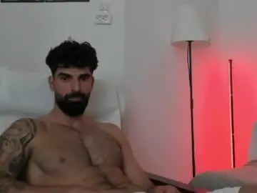 Chaturbate Live Sex Cam of cuteeboy