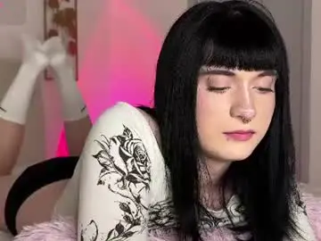 Chaturbate Live Sex Cam of vailyreb