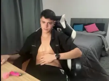 Chaturbate Live Sex of thomassex0