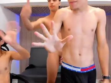 Chaturbate Watch Live Sex Cams of wallen_house