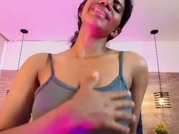 Chaturbate Live Sex Cam of elliee_alves
