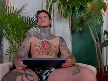 Chaturbate Live Sex of aron_ford