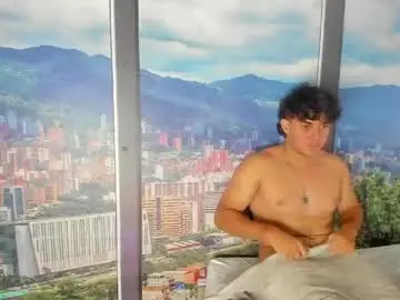 Chaturbate Best live sex cam show of lilithandazrael