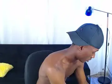Chaturbate Best live sex cam show of alexaandro18