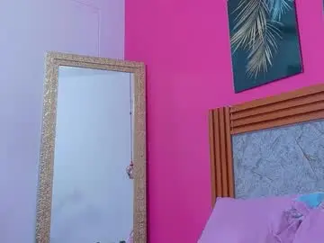 Chaturbate Adult Webcam of littlee_emilyy_