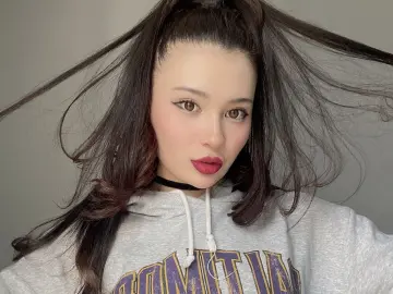 Imlive Live Sex of YuJinaMeow