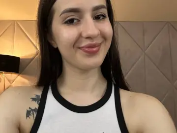 Imlive Sex Cam of AlesiaDesmond