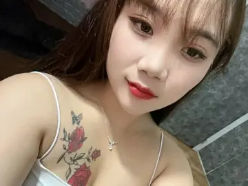 Imlive Adult Webcams of Mikabby