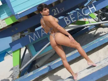 Livejasmin Free Porn Cam of RozeLibertine
