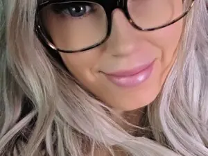 Myfreecams Adult Video Chat of Cora9