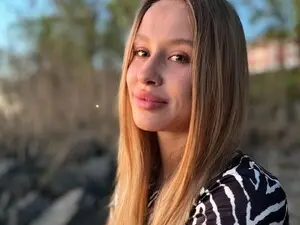 Myfreecams Live Sex of Alice_Maryt
