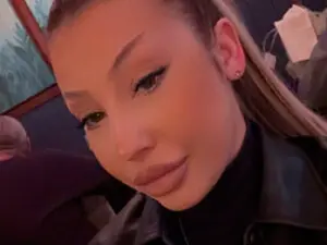 Myfreecams Free Porn Cam of Lora_Luv
